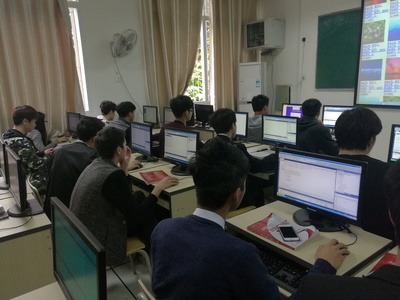 實訓中心簡介 計算機軟硬件的協(xié)同開發(fā)基地
